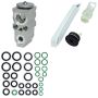Universal Air Conditioning AK 1985 A/C System Seal Kit