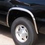 Putco 97102 88-98 Chevrolet CK / Silverado (Incl Sportside) - Full w/o Flares Stainless Steel Fender Trim