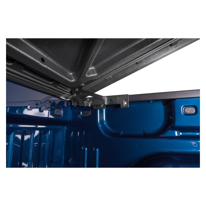 Undercover UC2206S 2021 Ford F-150 Crew Cab 5.5ft SE Smooth Bed Cover - Ready To Paint