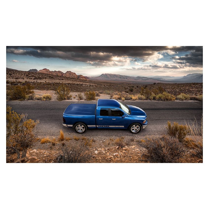 Undercover UC3096L-PR4 19-20 Ram 1500(w/o Rambox) 5.7ft Lux Bed Cover - Flame Red