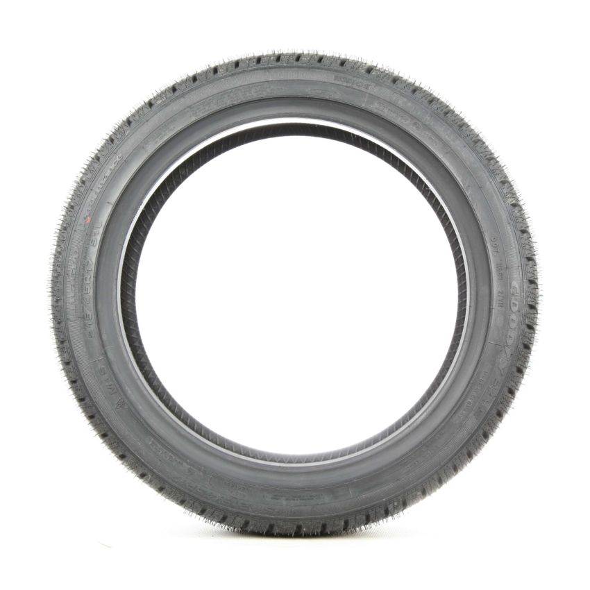 Goodyear  784701297 205/55R16 Ultra Grip Performance