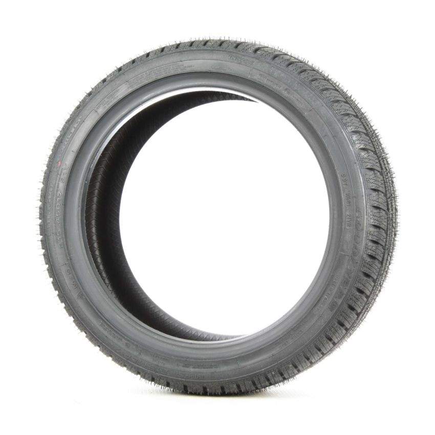 Goodyear  784701297 205/55R16 Ultra Grip Performance