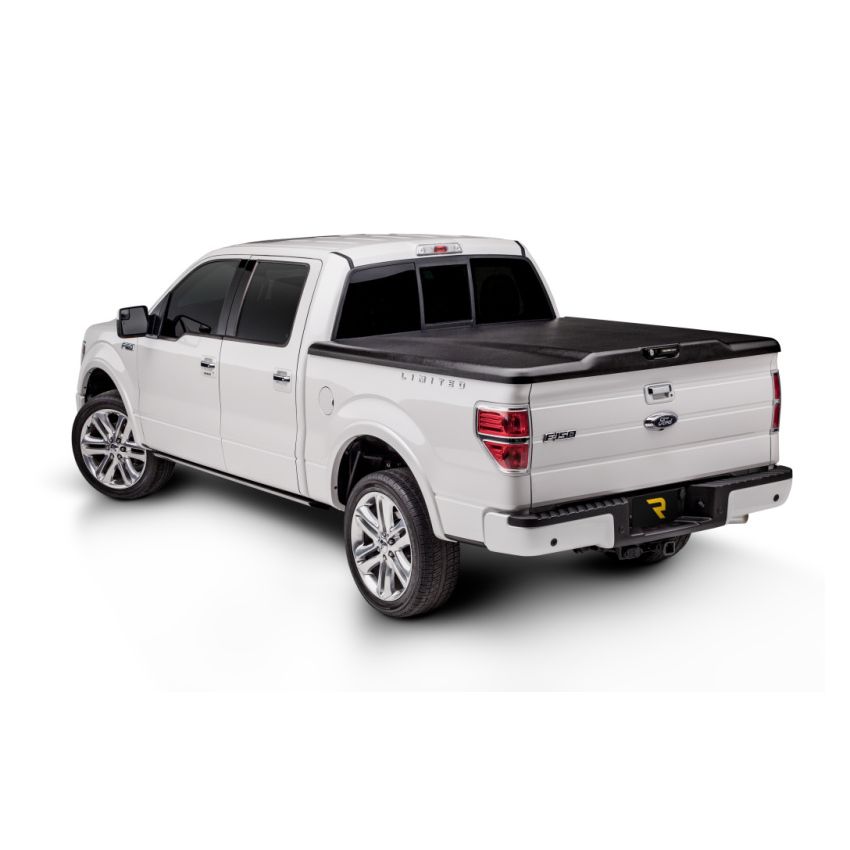 Undercover UC1258 22-23 Chevy Silverado 5.9 ft Elite Bed Cover w/ Multi Flex TG