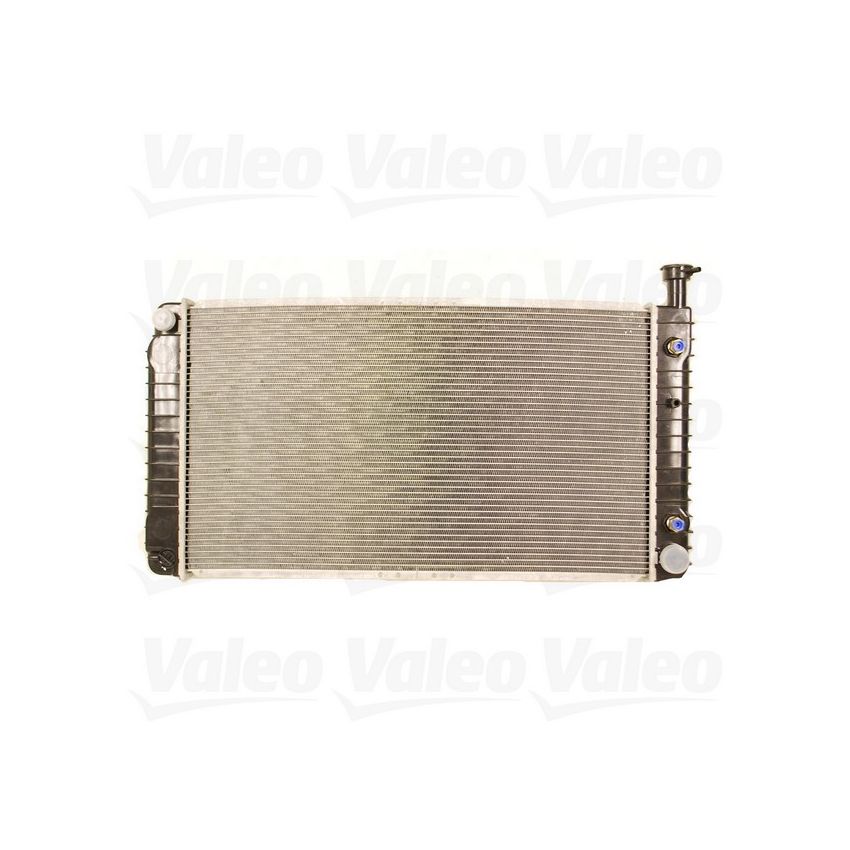 Valeo 376060 1996-2002 Chevrolet Express 3500 Radiator