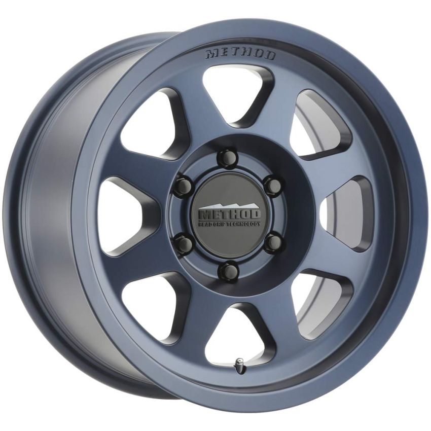 Method Race Wheels MR70179050612N 17X9 5X5.00 (-12) CWH 701BL Bead Grip (HB 71.5)