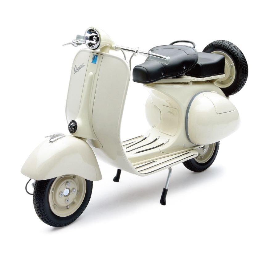 New Ray Toys 49273 Vespa 150VLIT/ Scale - 1:6