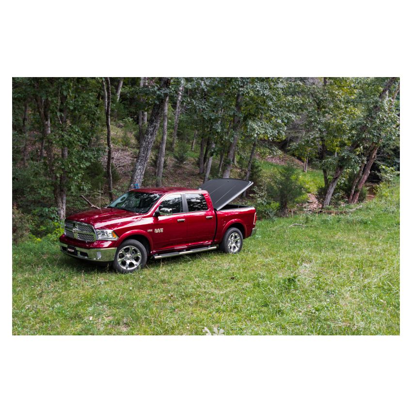 Undercover UC3076 09-18 Ram 1500 (19-20 Classic) / 10-20 Ram 2500/3500 6.4ft SE Bed Cover - Black Textured