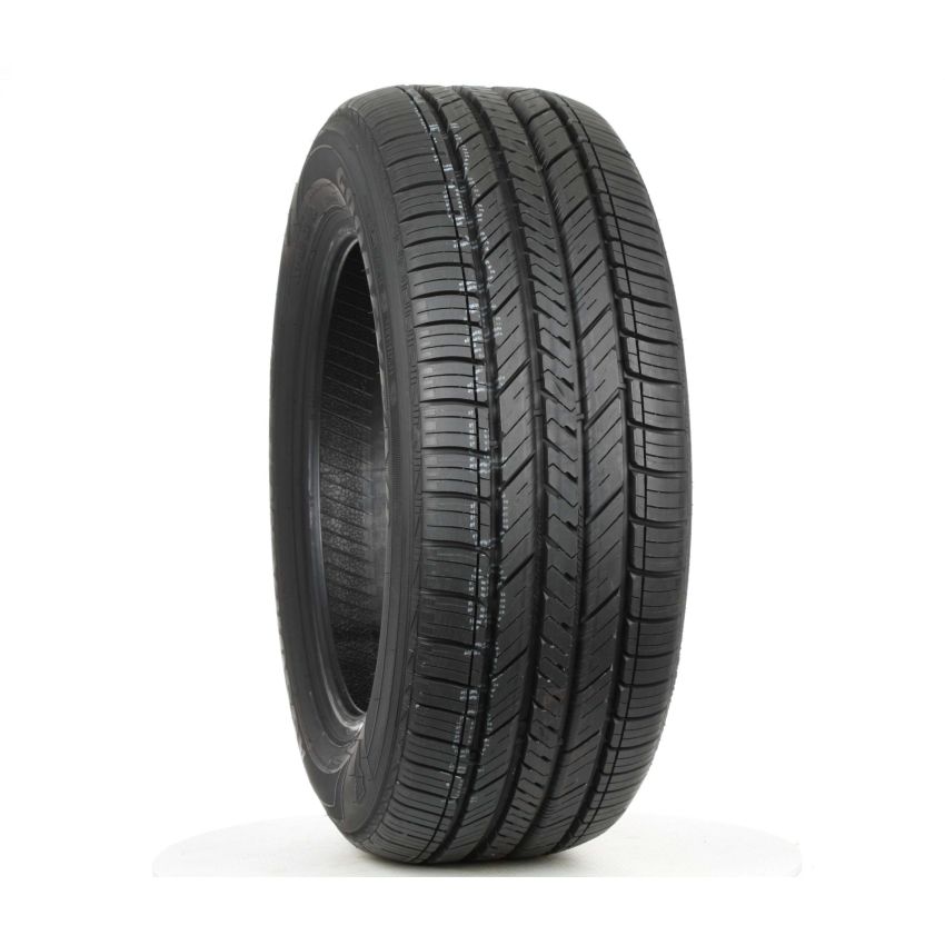 Goodyear  738236571 P205/70R15 Assurance Fuel Max
