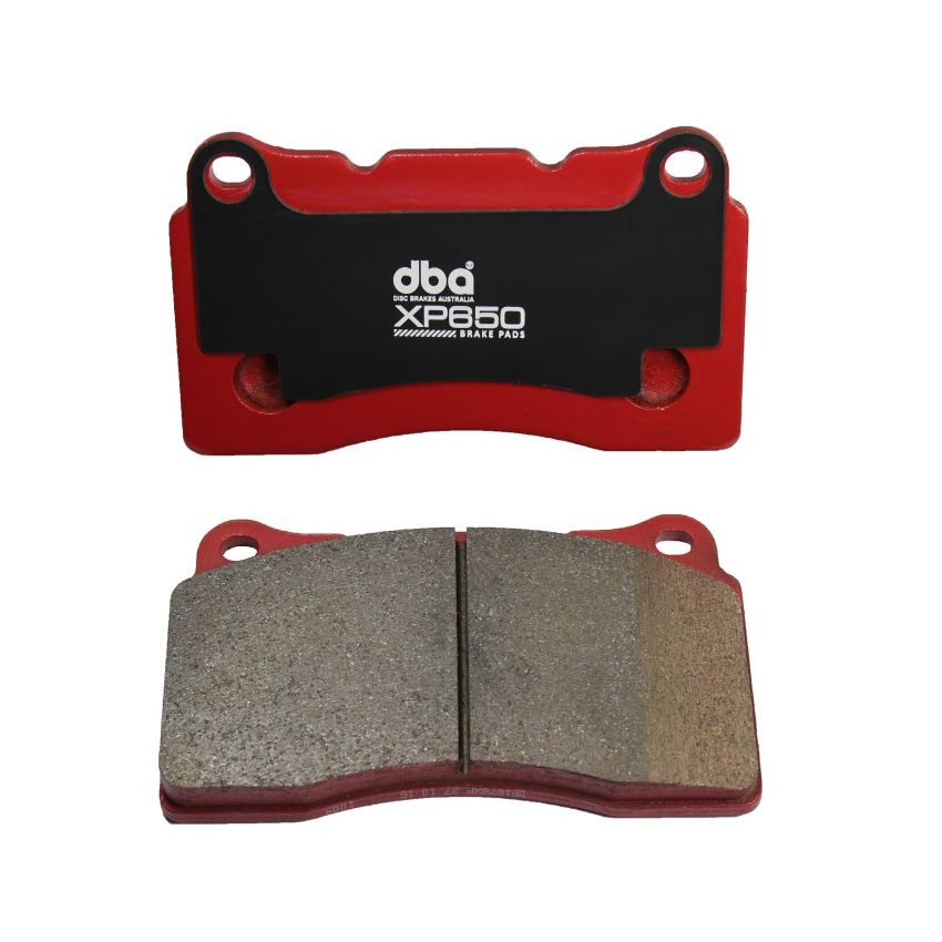DBA 06-07 Dodge Magnum SRT8 / 06-09 Challenger SRT8 XP650 Front Brake Pads