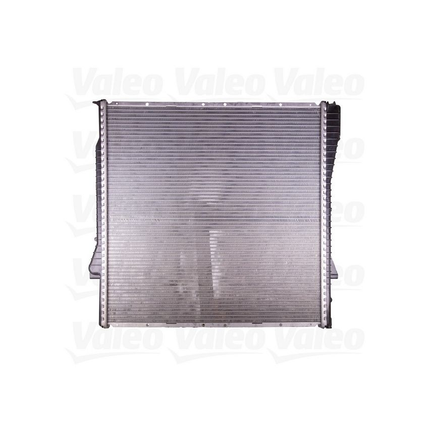 Valeo 734894 2000-2006 BMW X5 Radiator (VS2593)
