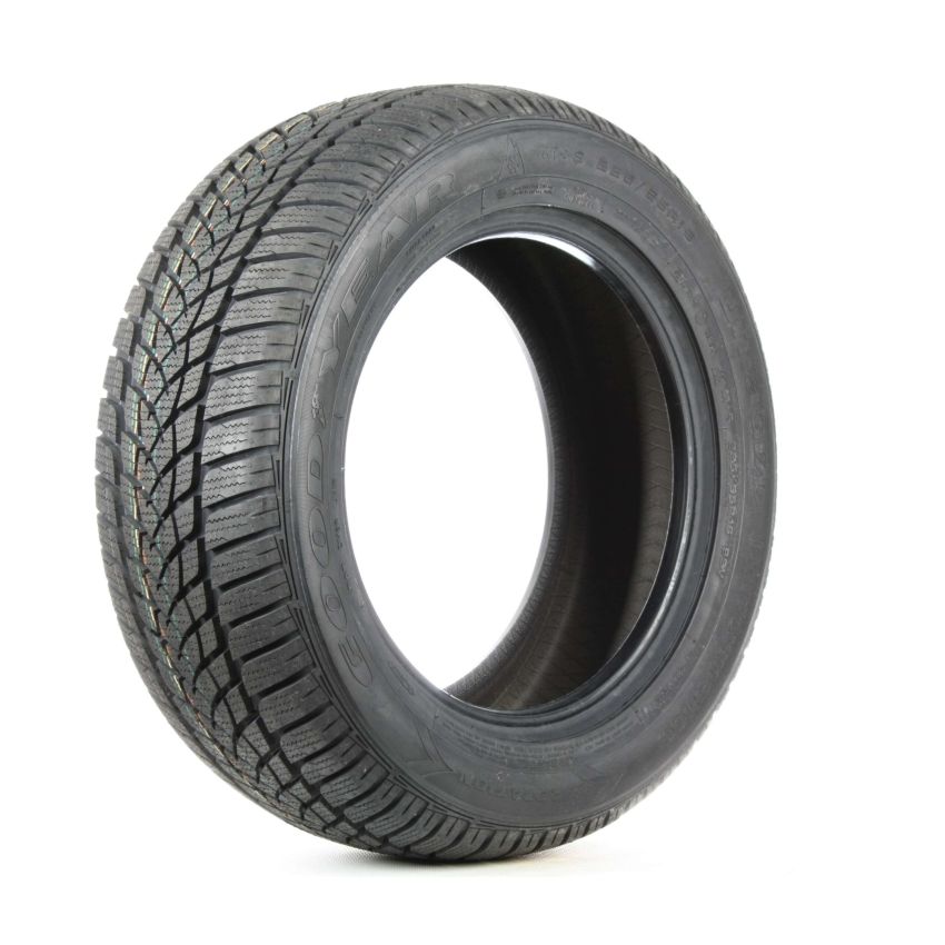 Goodyear  117812649 205/50R17 Ultra Grip Performance 2