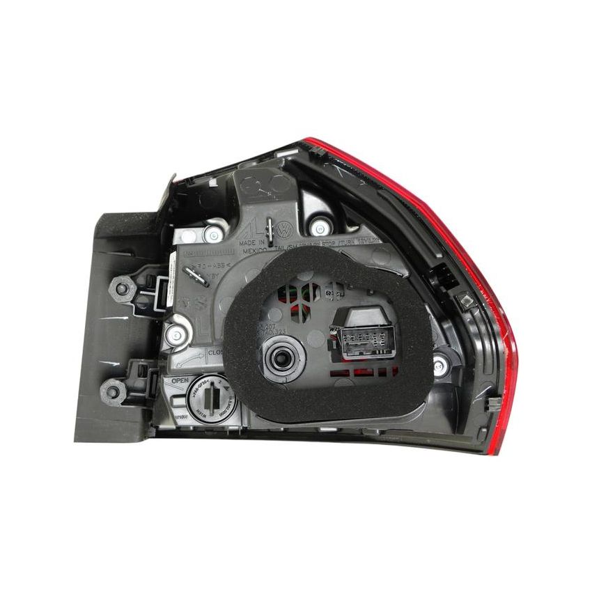 EAGLE EYES VK220-B000L Tail Light Assembly