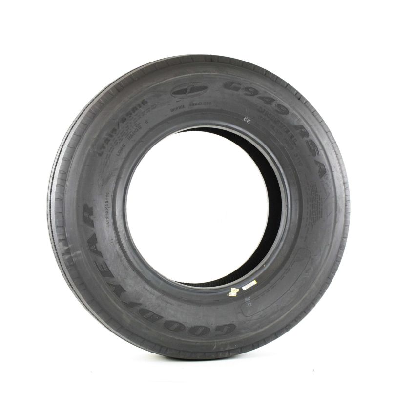Goodyear  139081303 LT215/85R16 E TL G949 Rsa Armor Max