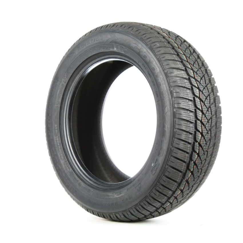 Goodyear  117812649 205/50R17 Ultra Grip Performance 2