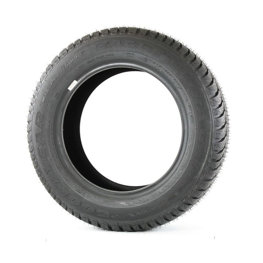 Goodyear  147423070 225/55R16 Eagle Ultra Grip GW-2