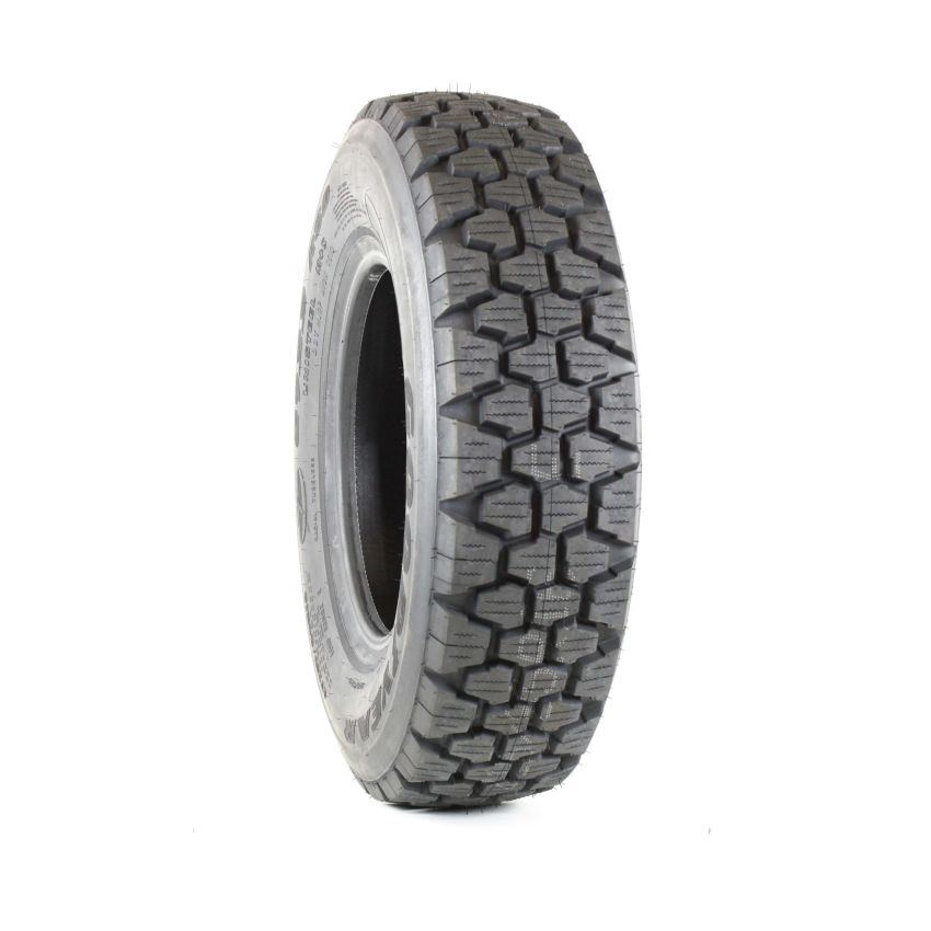 Goodyear  139081304 LT215/85R16 E TL G933 RSD Armor Max