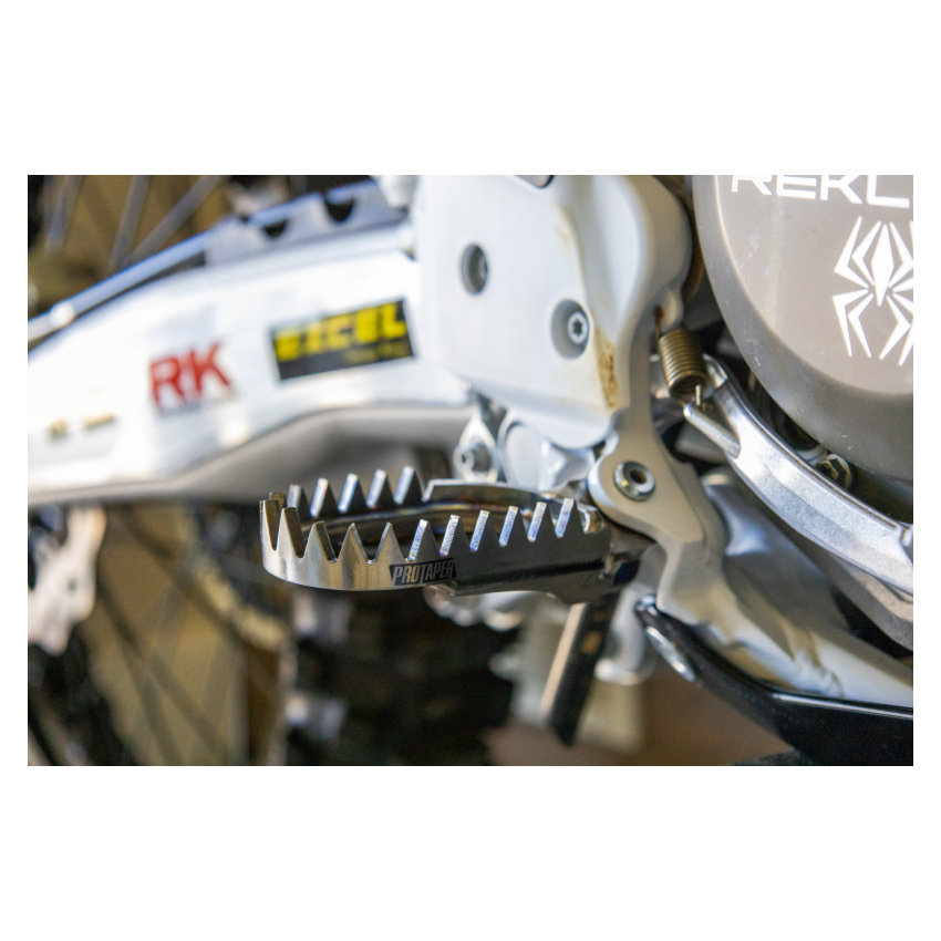 ProTaper 022150 Footpegs - Titanium