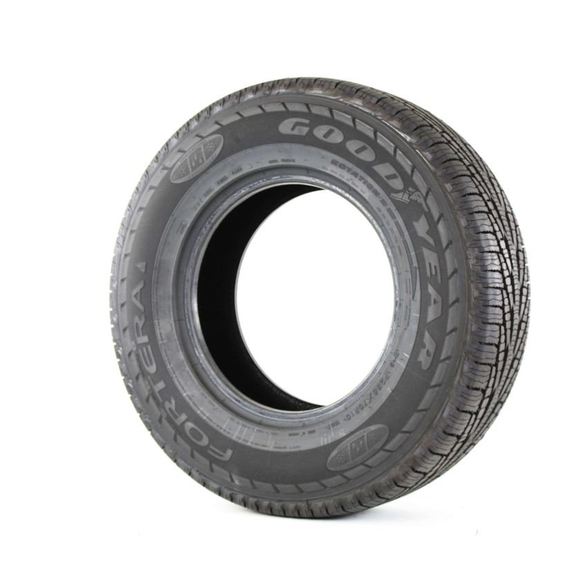 Goodyear  269648214 P275/55R20 Fortera Tripletred