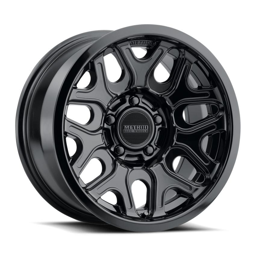 Method Wheels MR322890581318 Method MR322 / 18x9 / 5x150 BP / 18ET / 5.68in BS / 110.5mm CB - Gloss Black Wheel