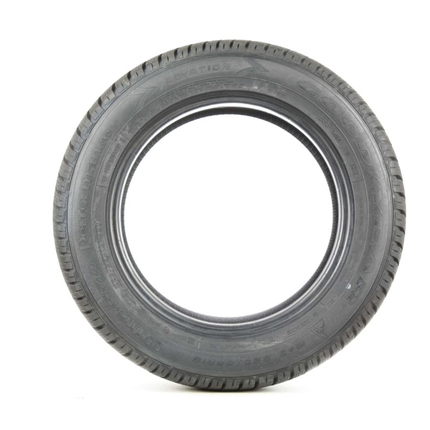 Goodyear  117812649 205/50R17 Ultra Grip Performance 2