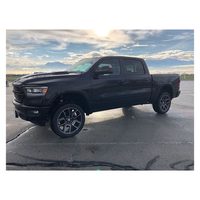 Tuff Country 33506KN 19-23 Dodge Ram 1500 4X4 3.5in Uni-Ball Lift Kit (New Body Style) SX8000 Shocks