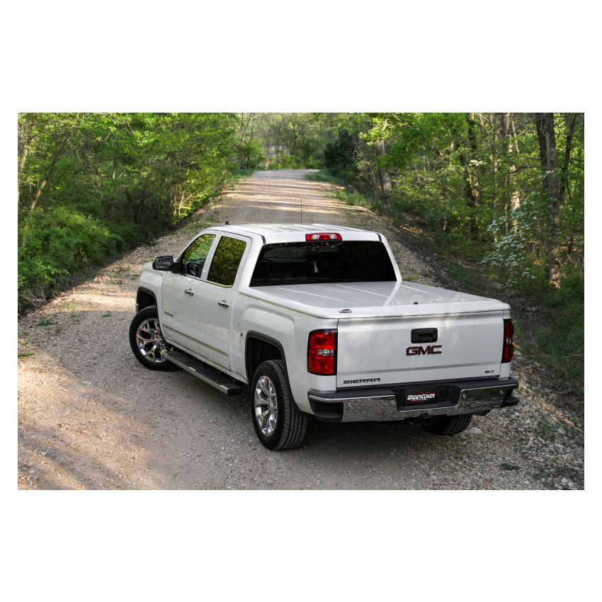 Undercover UC1146L-41 14-18 GMC Sierra 1500 (19 Limited) / 15-19 2500/3500 HD 6.5ft Lux Bed Cover - Black