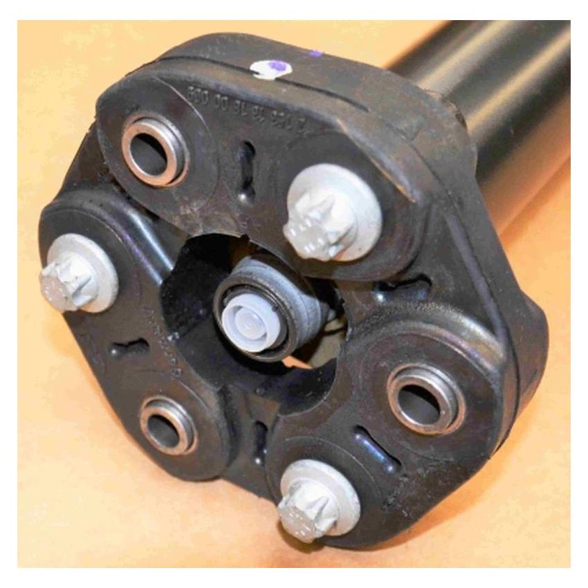 GKN/LOEBRO GKNP20062 Propshaft two piece