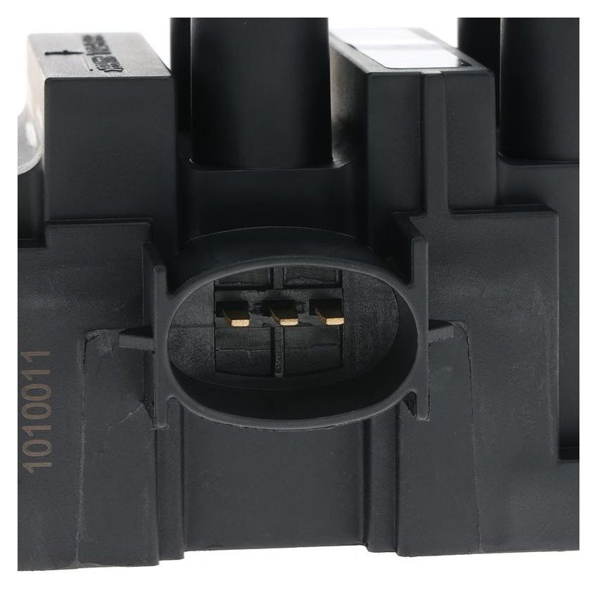 HITACHI IGC0110 IGNITION COIL - NEW