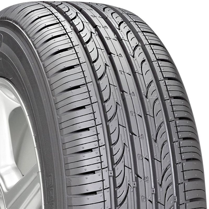 Kumho P225/55r17 95v Kmh Solus Kh25