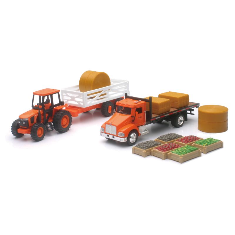 New Ray Toys SS-15815A Kubota Farm Tractor Play Set with Truck, Trailer, Crates and Haybales/ Scale - 1:32