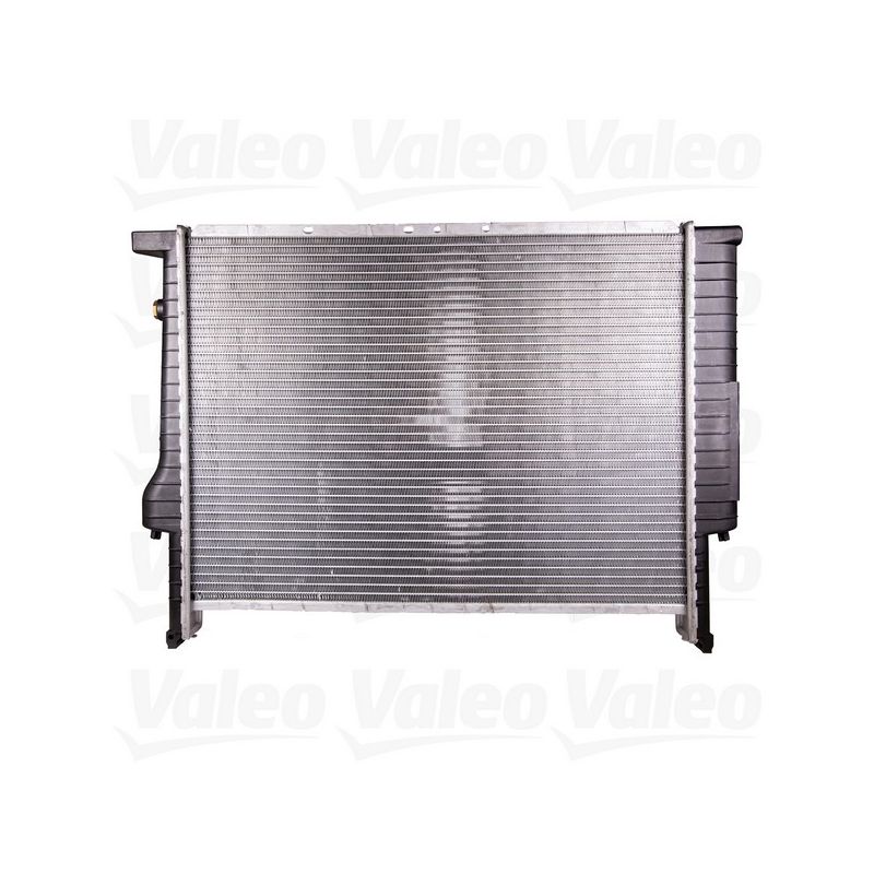 Valeo 731514 2001-2006 BMW M3 Radiator (VS2627)