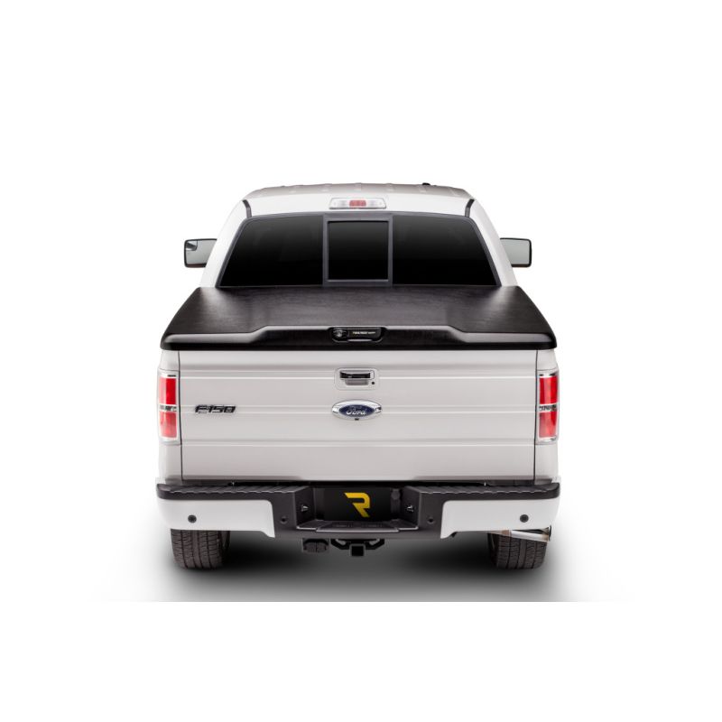 Undercover UC1228 2020 Chevy 2500/3500 HD 6.9ft Elite Bed Cover - Black Textured