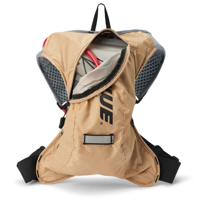 USWE 2044541 Vertical 4 Hydration Pack 4L - Sandstorm