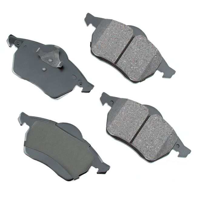 Akebono EUR687A Akebono EURO Ultra Premium Ceramic Disc Brake Pad Kit