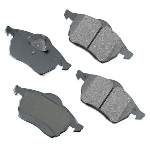 Akebono EUR687A Akebono EURO Ultra Premium Ceramic Disc Brake Pad Kit