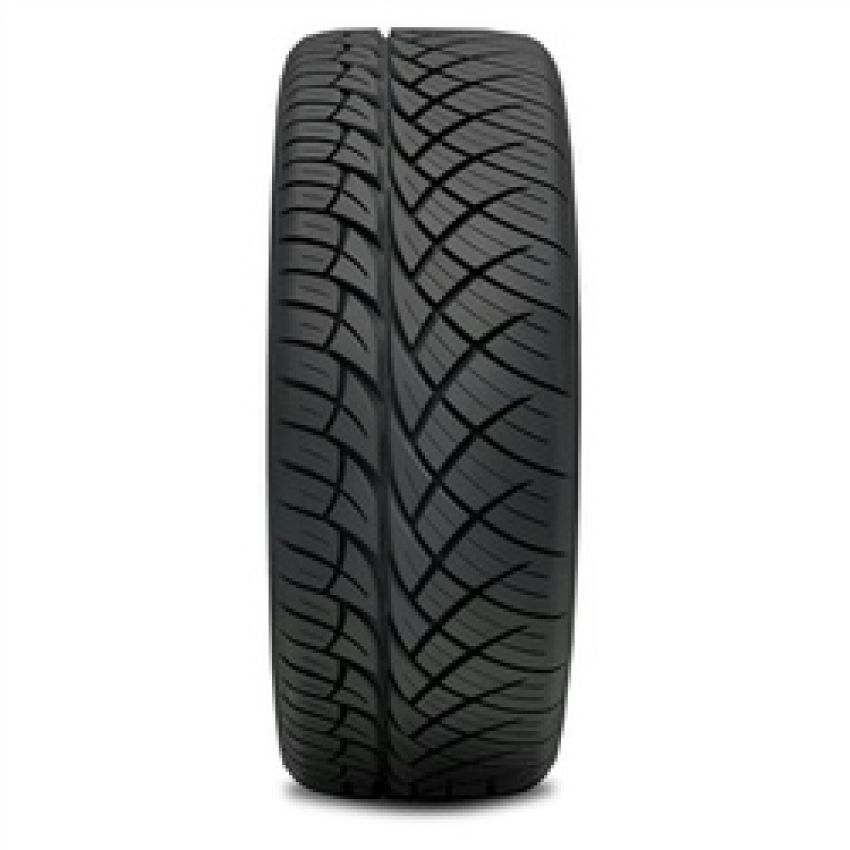 NITTO NT420S 305/35R24 All-Season