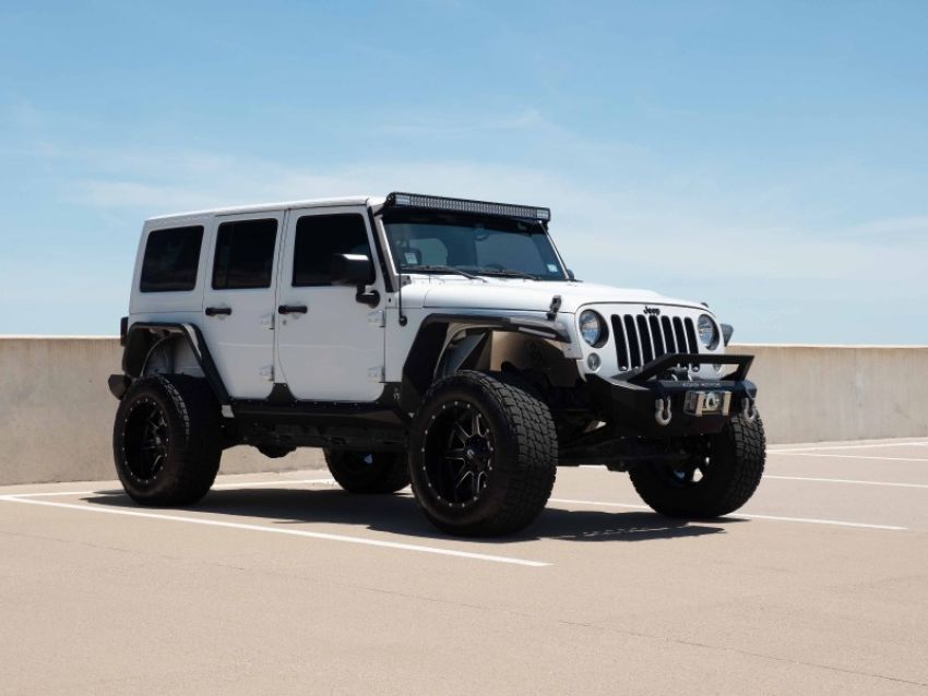 Road Armor 507AFF0B 07-18 Jeep Wrangler JK Stealth Front Fender Flare Body Armor w/LED DRL - Tex Blk