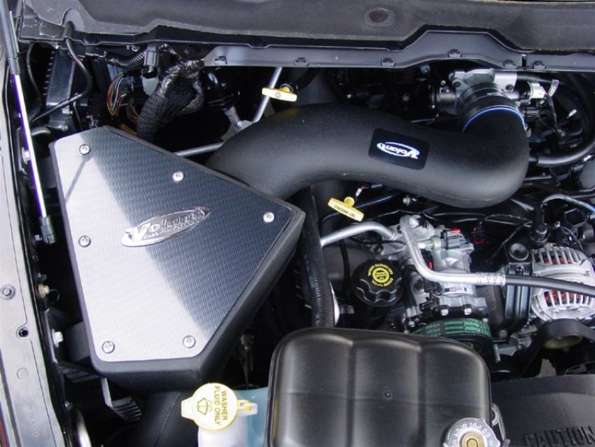 Volant 16847 Volant air intake systems utilize a high-velocity venturi filter adapter which provides a smooth transition through the MAF sensor into the intake tube for a much needed airflow improvement over the factory rubber tubing and resonator box.