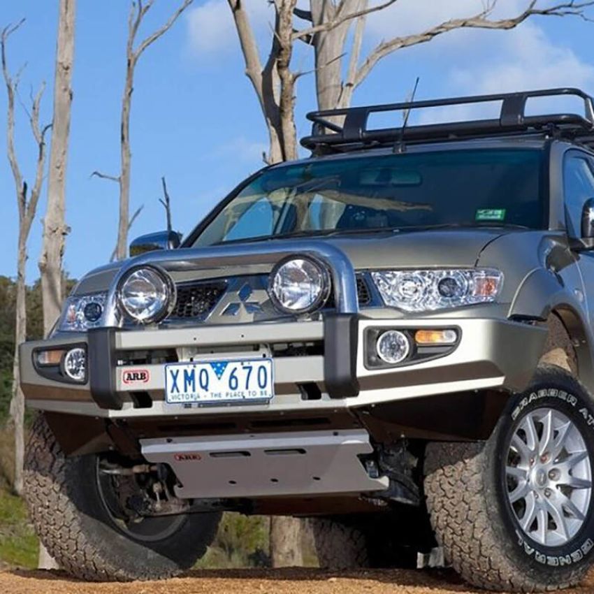 ARB 3935300 Sahara Deluxe Bar Challenger 10On (Fit Kit NOT Included)