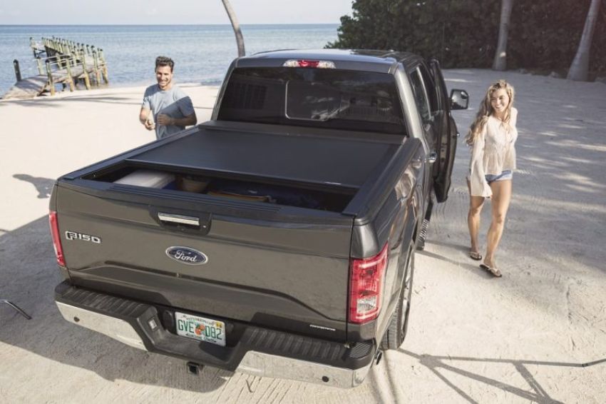 Roll-N-Lock RC448E 10-17 Dodge Ram 1500 - 3500 76in E-Series Retractable Tonneau Cover