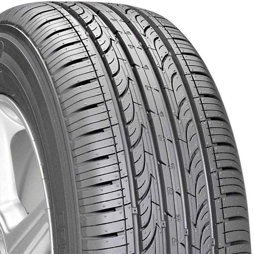 KUMHO Solus KH25 225/55R17 All-Season