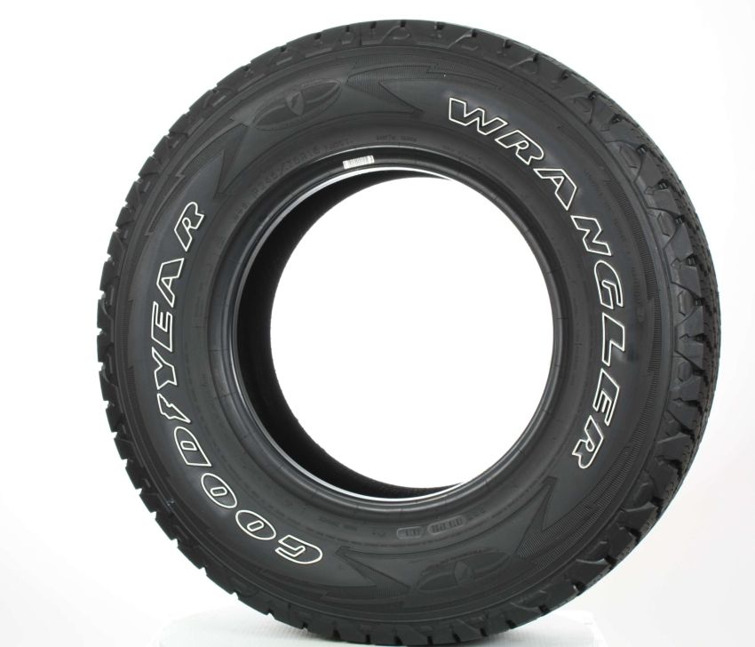 GOODYEAR Wrangler Silentarmor 215/85R16 All-Season