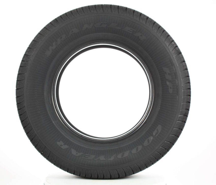 GOODYEAR Wrangler HP 215/70R16 All-Season