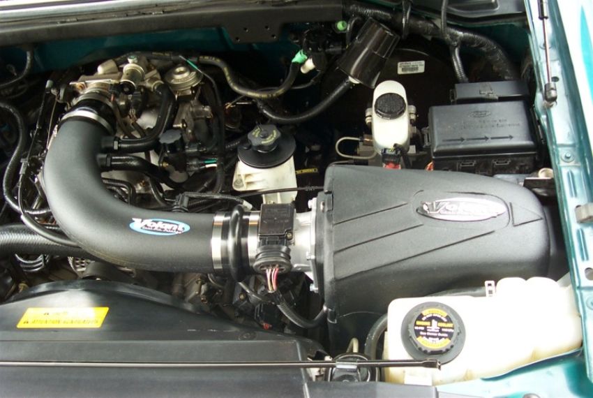 Volant 19854 Oiled Filter Closed Box Air Intake