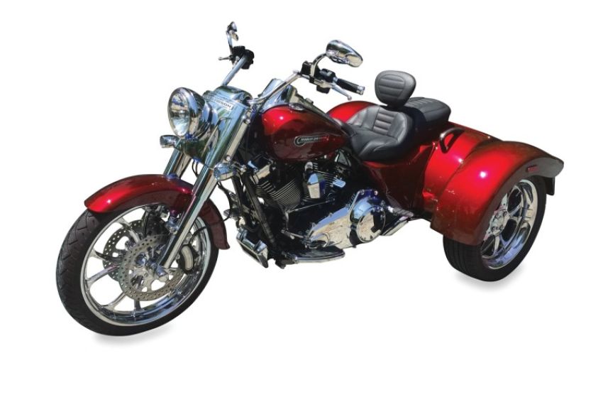 Mustang Motorcycle 79592 Mustang 15-21 Harley Freewheeler Standard Touring Deluxe 1PC Seat w/Driver Backrest - Black