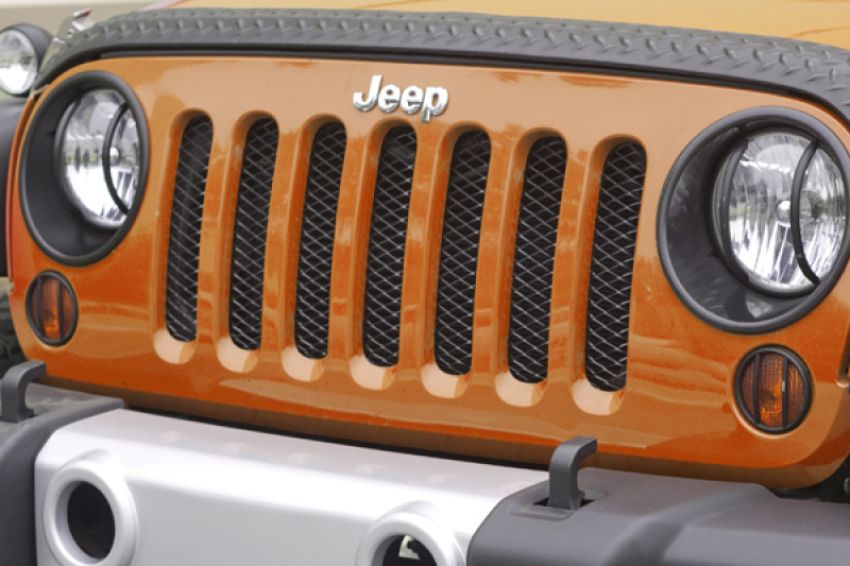 Mesh Grille Insert  Blac k 07-18 Jeep Wrangler