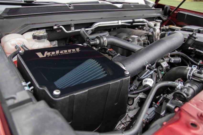 Volant 15438 Oiled Filter Closed Box Air Intake