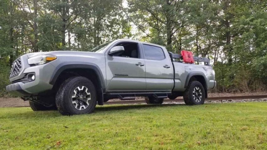 Fishbone Offroad FB21245 2016+Toyota Tacoma Long 74In Tackle Rack
