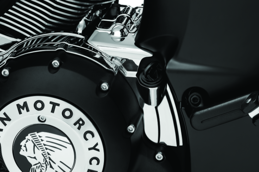 Kuryakyn 5707 Oil Panel Accent Chrome