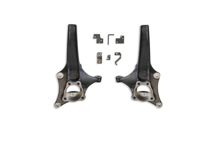 Maxtrac 701935 19-20 GM C1500 2WD 3.5in Front Lift Spindles w/Extended DOT Compliant Brake Lines
